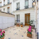 Nice Apartment Near Champs-Elysees Ternes