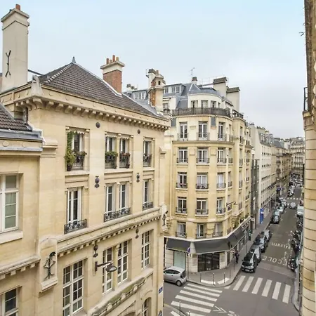 Nice Apartment Near Champs-Elysees Ternes * Parigi