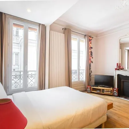 Apartment Nice Apartment Near Champs-Elysees Ternes