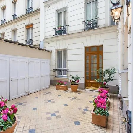 Apartment Nice Apartment Near Champs-Elysees Ternes
